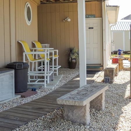 Sneads Ferry Vacation Rental Studio With Water Views 외부 사진