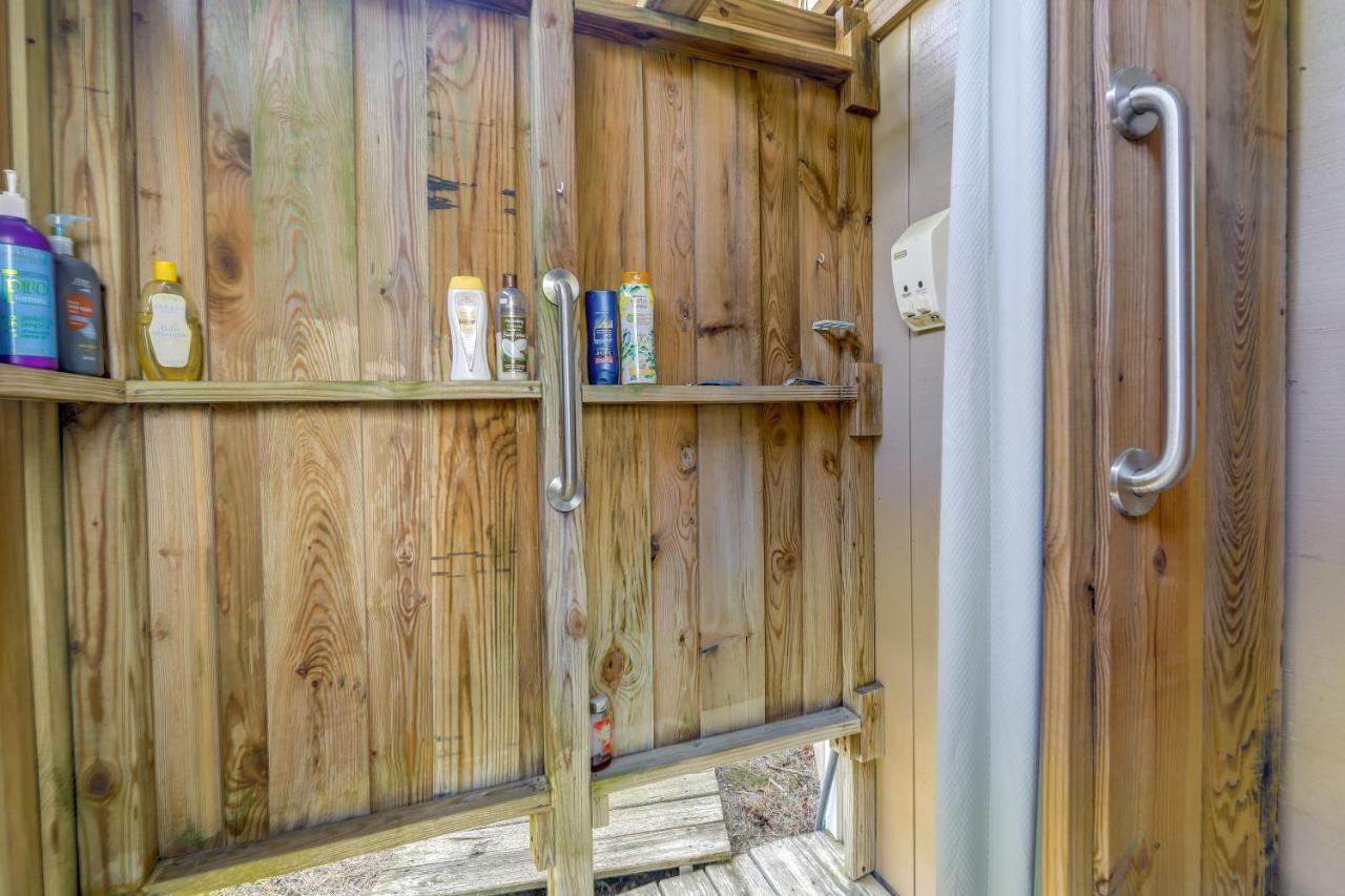Sneads Ferry Vacation Rental Studio With Water Views 외부 사진