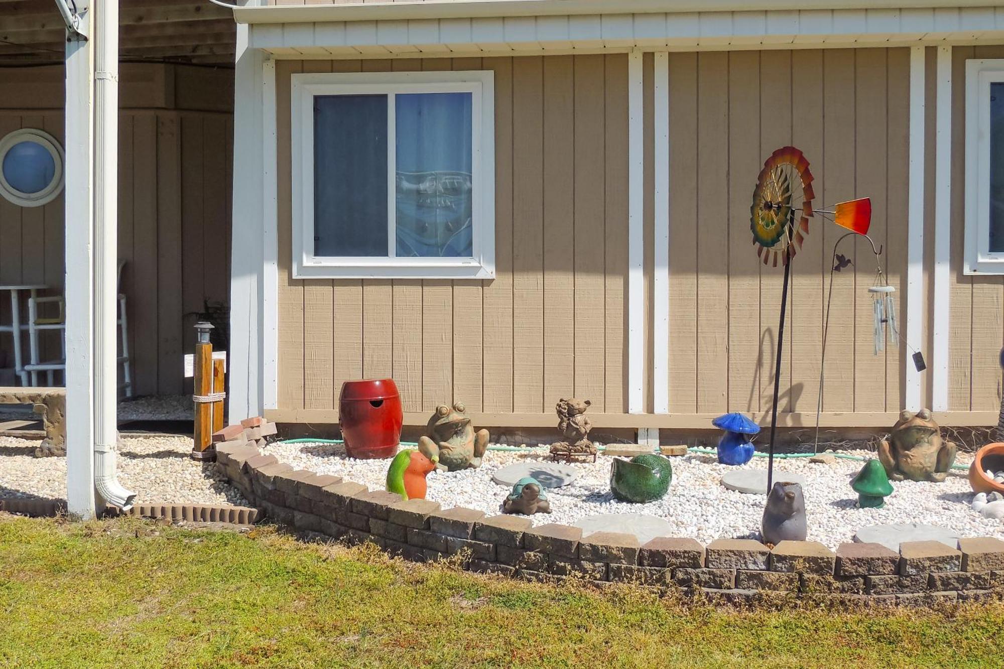 Sneads Ferry Vacation Rental Studio With Water Views 외부 사진